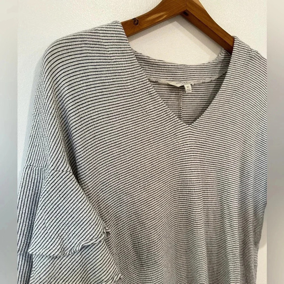 Lucky Brand Stripe Ruffle Bell Sleeve Knit Mini Shirt Dress Women’s X-Small - Picture 3 of 6